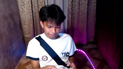 luxirfy online show from December 19, 11:22 pm