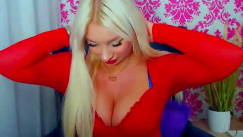 Luxuriaa online show from January 15, 8:48 pm