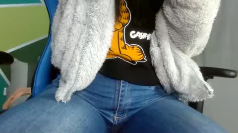 luzzy  I hope your visit and that we manage to get very hot online show from March 9, 12:00 am