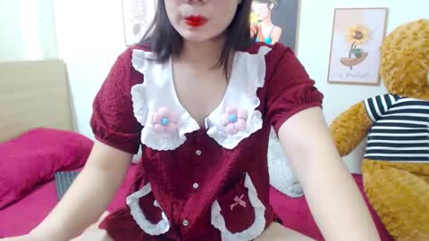 im mai online show from October 22, 12:40 pm