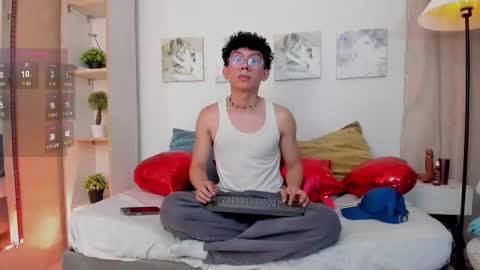 Lyan online show from February 13, 3:10 am