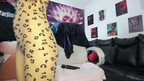  Lycoris  online show from November 15, 9:49 pm