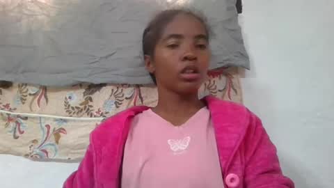 lydie856696 online show from July 15, 11:26 am
