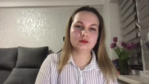 Tina online show from March 4, 9:00 pm