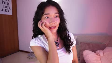 Lyhana Lee online show from November 9, 4:43 pm