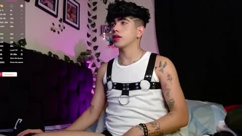 Lyle Bennett Freelance Model online show from February 9, 10:20 am