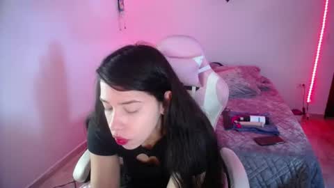 Luciana online show from June 18, 2:11 pm
