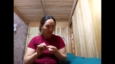 lyn_eva online show from April 1, 8:37 am