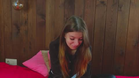 Snapshot of lyndsaymcghan chatting on September 25, 8:10 am Nancy online show from September 25, 8:10 am