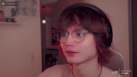 Lyodass online show from March 26, 1:22 am