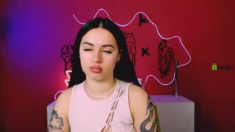 lyra donna online show from May 30, 7:01 pm