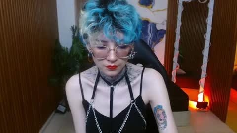 lyra_tay online show from May 9, 7:09 pm