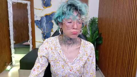 lyra_tay online show from May 28, 1:58 am