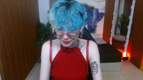 lyra_tay online show from May 2, 7:19 pm