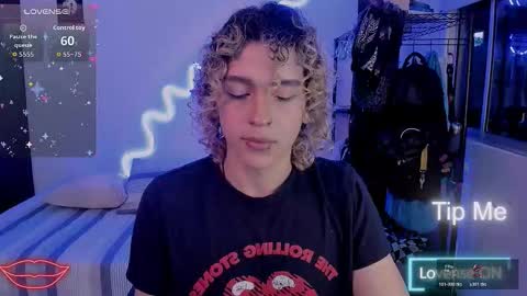 Lyric online show from February 23, 3:09 am