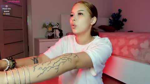Melissa online show from June 24, 9:05 am