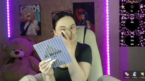 Melissa online show from March 25, 5:31 pm