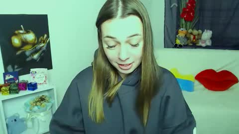 Vikki online show from February 10, 1:36 pm