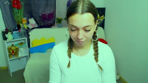 Vikki online show from April 9, 11:05 am