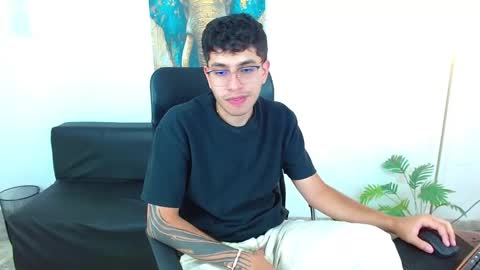 Max online show from March 14, 4:00 pm