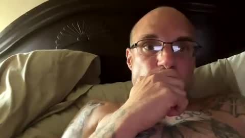 mac402992 online show from July 17, 2:24 am