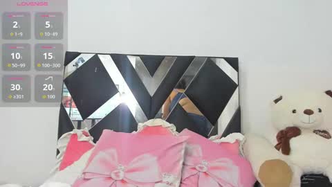 macarenaawills online show from September 22, 1:59 pm