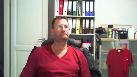 macfly67 online show from February 13, 8:34 pm