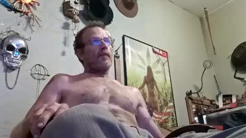 mackdog1369 online show from August 9, 10:47 pm