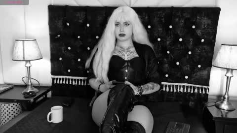 Raven online show from October 8, 7:09 pm