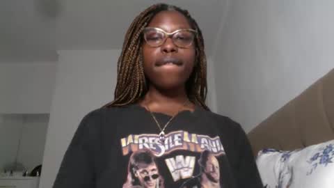 YourMadamIndigo online show from February 20, 10:15 pm