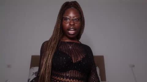 YourMadamIndigo online show from January 4, 5:05 am