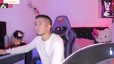 madara_konan online show from January 10, 3:17 pm