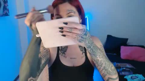 maddy_vicius19 online show from November 23, 11:58 pm