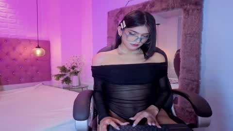 Maddy  online show from March 16, 1:59 pm