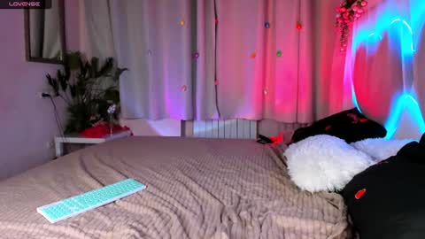 maddyfever online show from June 15, 1:36 pm