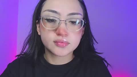 Snapshot of maddyghost chatting on September 24, 9:10 pm Please followme and rate me your thumbs up online show from September 24, 9:10 pm