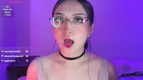 Snapshot of maddyghost chatting on October 3, 11:02 pm Please followme and rate me your thumbs up online show from October 3, 11:02 pm