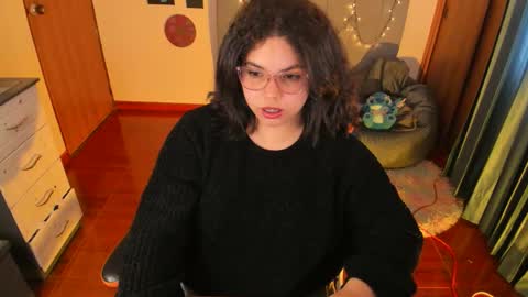madelaine_taylor online show from September 15, 4:08 pm