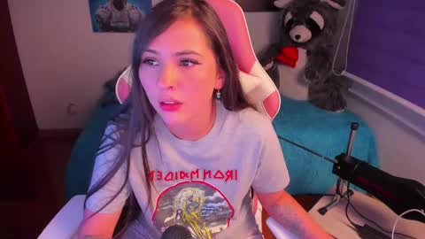 Emily     Only Fans  online show from February 1, 2:47 am