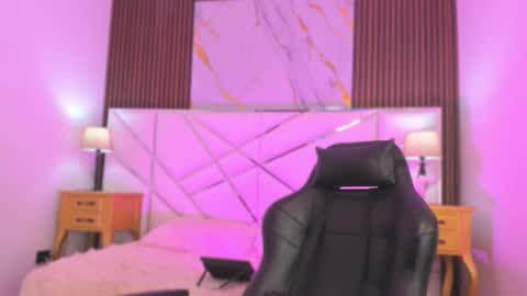 Madeline  online show from February 3, 6:40 am