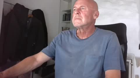 madio1187940 online show from July 16, 1:47 pm