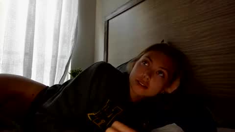 mari rose online show from May 11, 11:57 pm