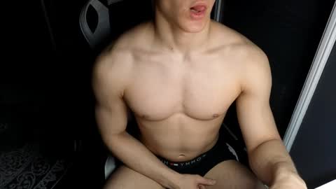 Sexyboymadison online show from April 8, 12:13 am