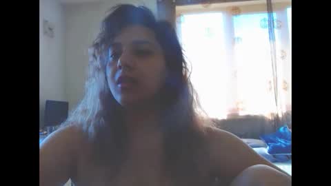 madisonrusso online show from April 8, 8:50 am