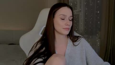 Snapshot of madissson chatting on October 28, 5:36 pm Madi Soon online show from October 28, 5:36 pm