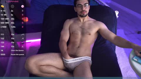 Snapshot of madmaxbad chatting on January 3, 10:51 pm madmaxbad online show from January 3, 10:51 pm