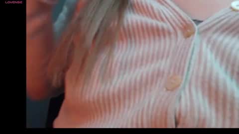 Mara online show from February 27, 6:42 pm