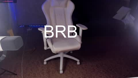 Maevee online show from February 20, 9:55 am