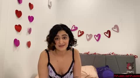 Meaves online show from February 5, 3:10 am