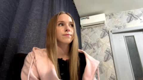 Sara online show from February 27, 7:01 am